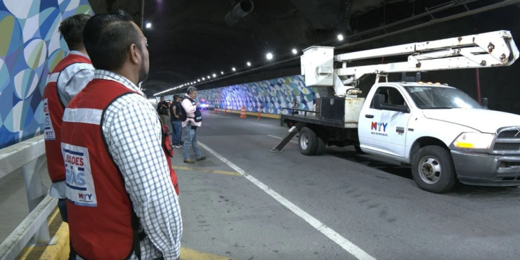 LIBERAN VIALIDAD DEL TÚNEL LOMA LARGA - CRONICAS REGIAS - CRONICAS REGIAS tunel-loma-larga