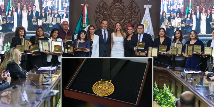 Reconocen A Docentes De Monterrey Con Medalla “Miguel F. Martínez”