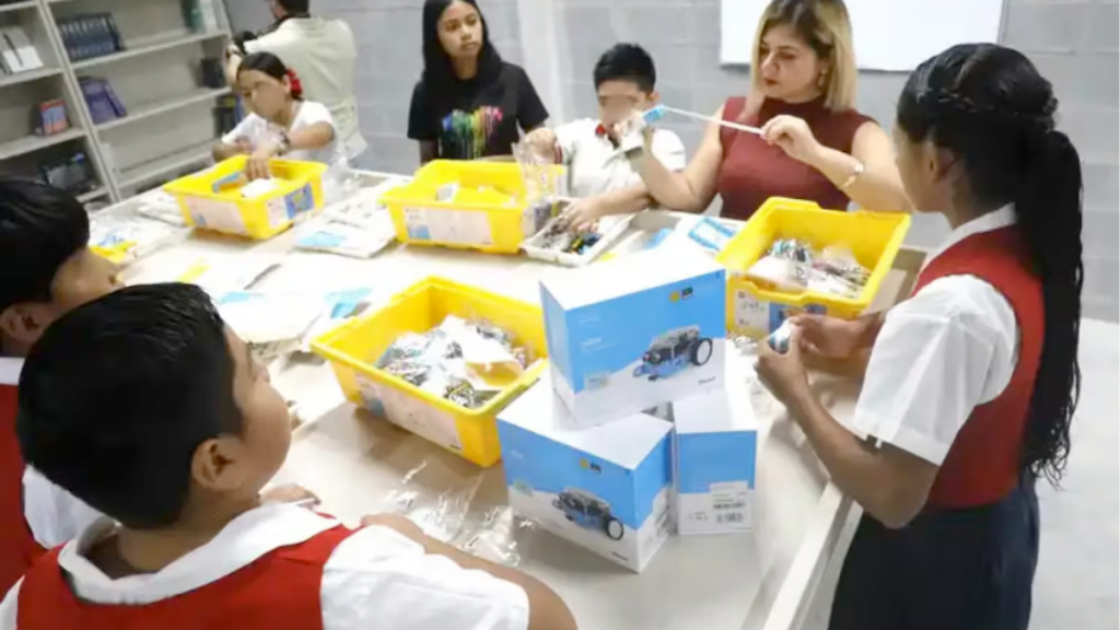 Escuela de Artes, Escobedo Nuevo León, capacitación laboral, educación comunitaria