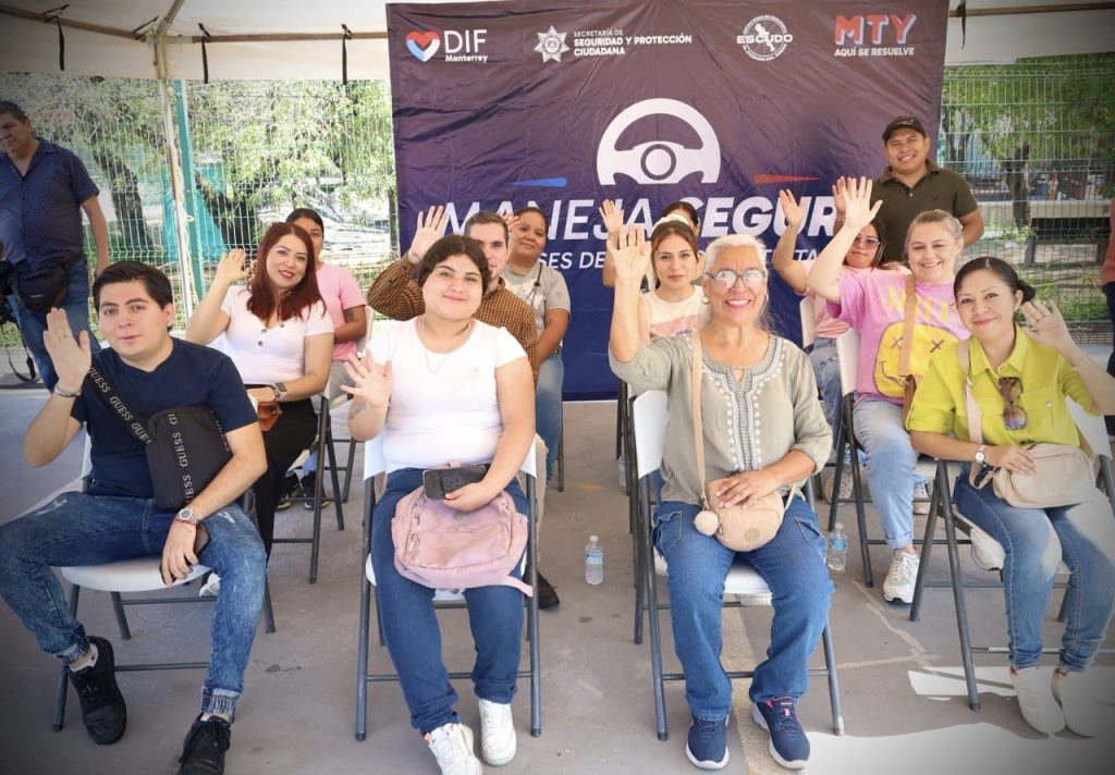maneja-1024x712 - CRONICAS REGIAS programa-maneja-seguro-con-el-dif-monterrey