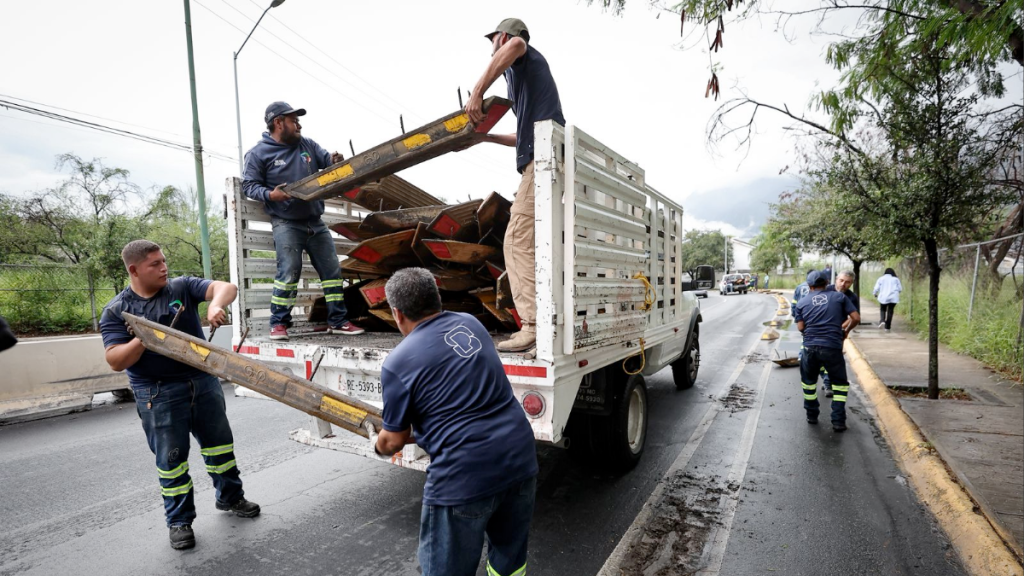 obras en Alfonso Reyes, san pedro, infraestructura moderna, desarrollo urbano, banquetas más amplias, seguridad peatonal