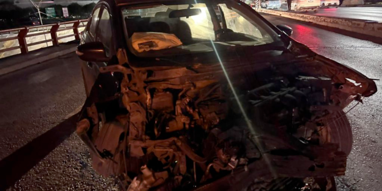choque en Guadalupe - CRONICAS REGIAS choque-en-Guadalupe-avenida-Azteca-accidente-vial-obstrucción-vial