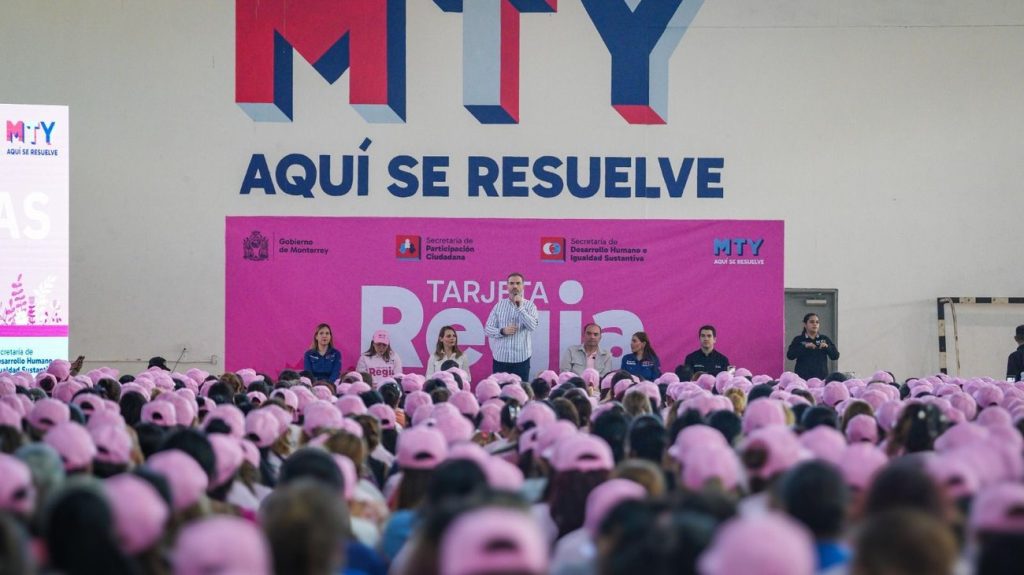 tarjeta regia - CRONICAS REGIAS Tarjeta-Regia-Plus-mujeres-regias-economía-familiar-DIF-Monterrey-apoyo-jurídico