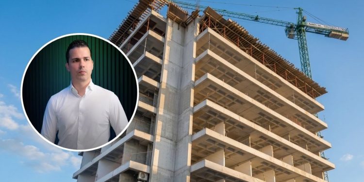 CRÓNICAS REGIAS - Quantium Desarrollos Cómo sobrevivir en el nuevo mercado - CRONICAS REGIAS QUANTIUM-DESARROLLOS-MONTERREY-LEY-DE-PREVENTAS-SECTOR-INMOBILIARIO