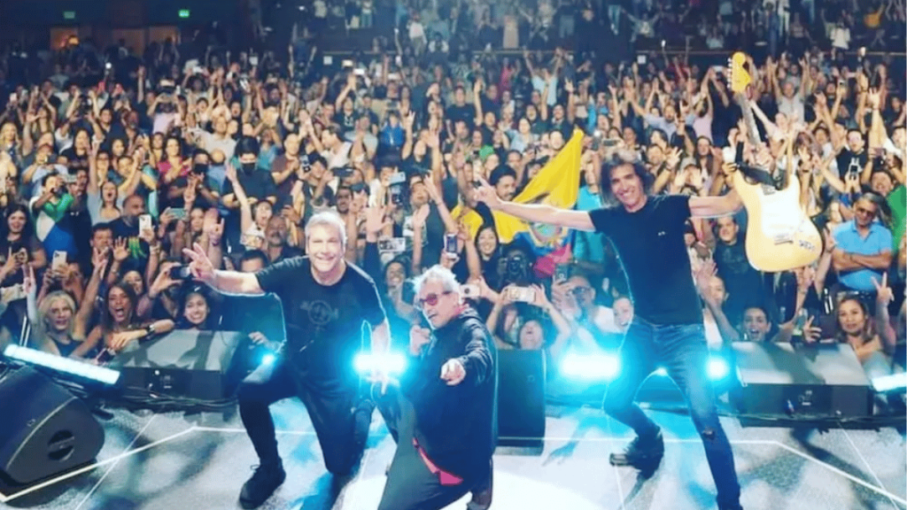 los-enanitos-verdes-tocando - CRONICAS REGIAS los enanitos verdes tocando en Colombia