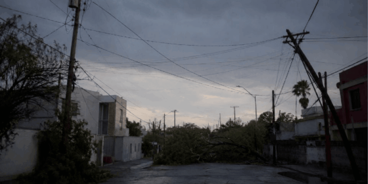 CFE en Monterrey sufre por apagones
