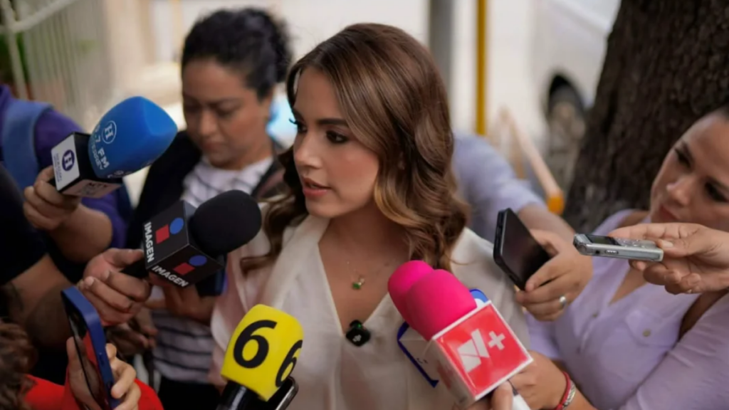 Lorena completo el registro interno del pan para formarse como candidata en la futura competencia por la alcaldía de Monterrey 2027