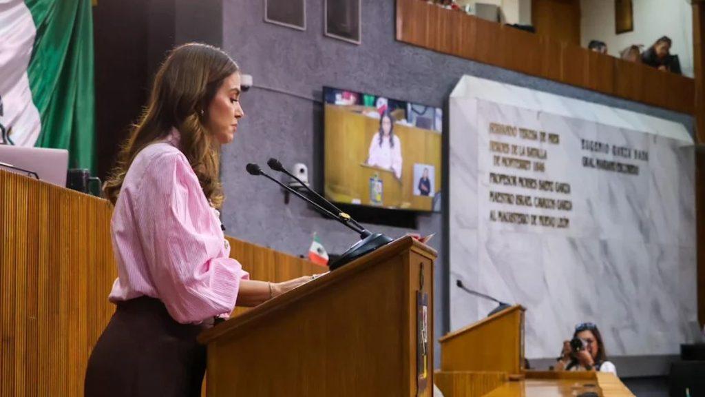 Lorena de la Garza pide justicia por los apagones de Monterrey